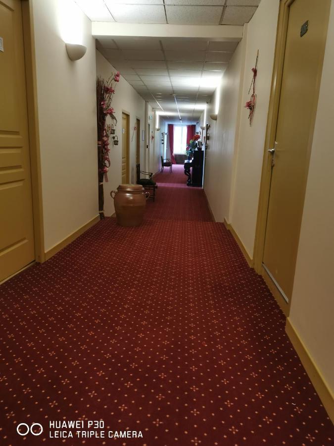 Hotel Des Negociants Lamastre Buitenkant foto