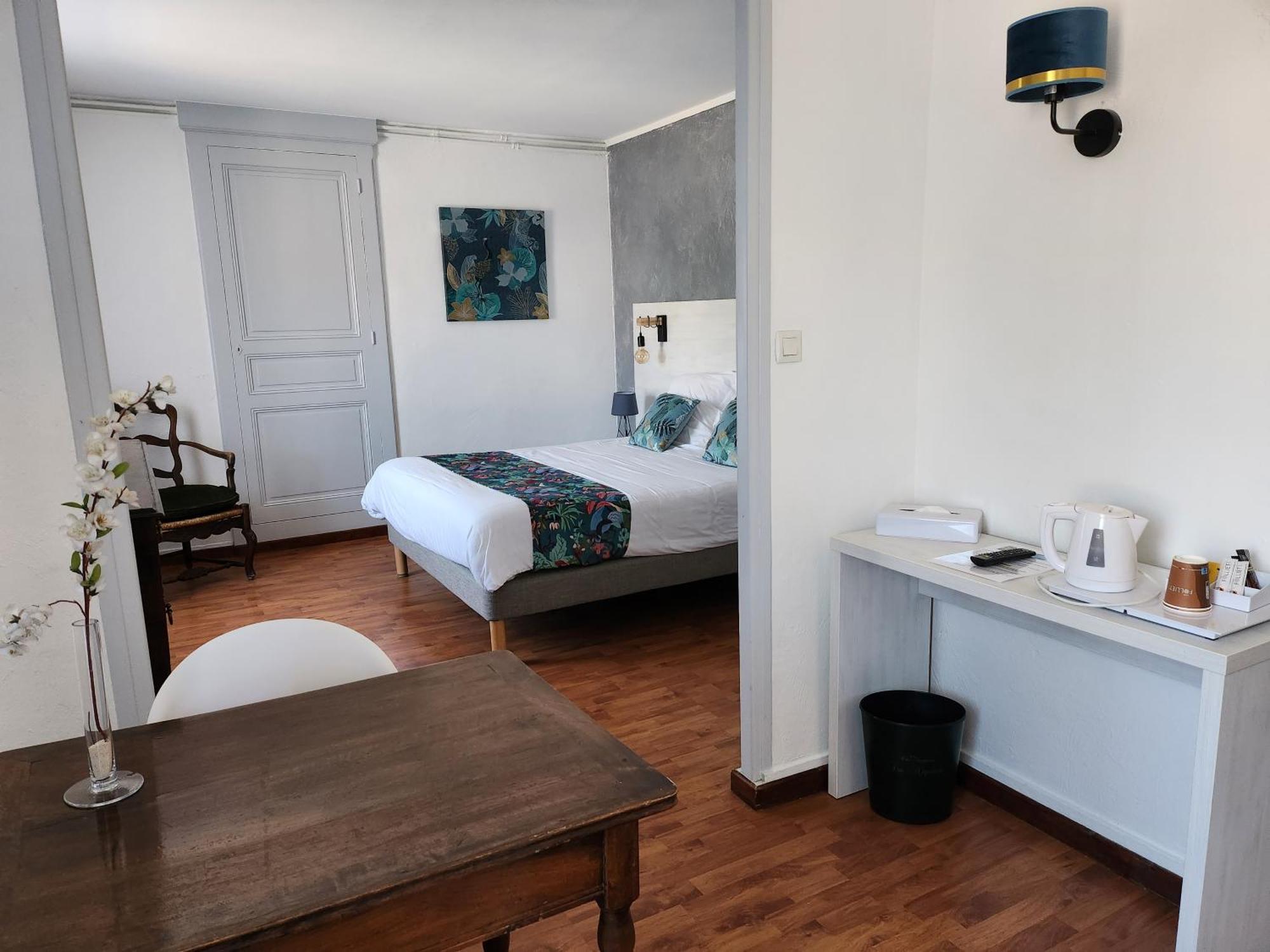 Hotel Des Negociants Lamastre Buitenkant foto